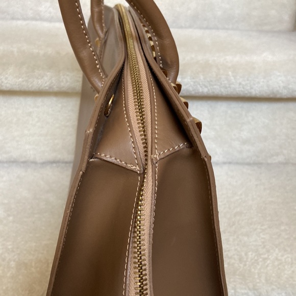 alberta di canio rockstud leather tote (valentino look w/o the hefty price 😊 - Picture 10 of 16